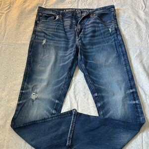 American Eagle Outfitters Men's Distressed Denim Jeans